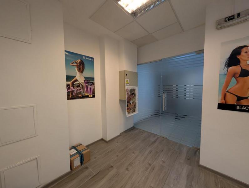 Spatiu comercial 9Mai 82 # peco Moll
