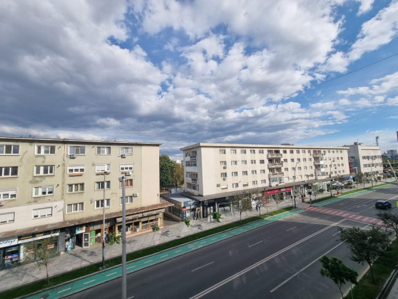 Ultracentral- Apartament 2 camere- mobilat-utilat- etaj intermediar 