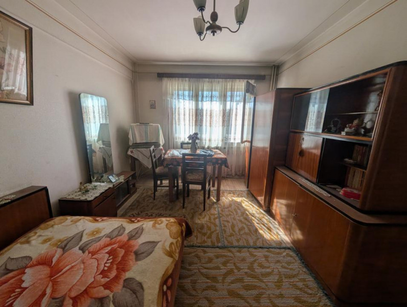 Apartament ultracentral etaj 2
