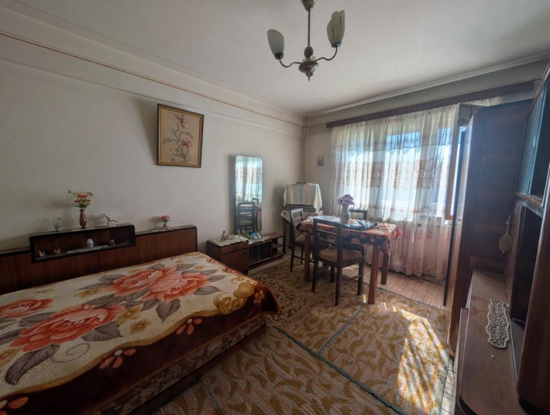 Apartament ultracentral etaj 2