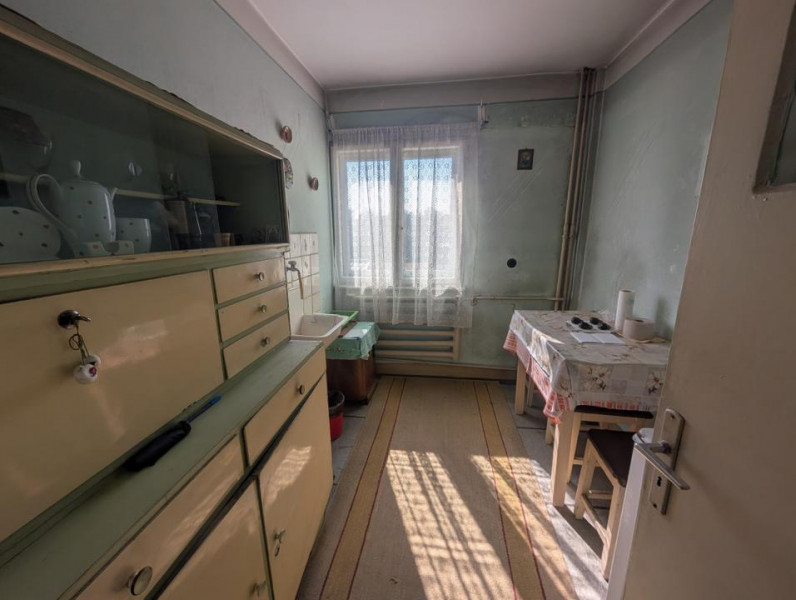 Apartament ultracentral etaj 2