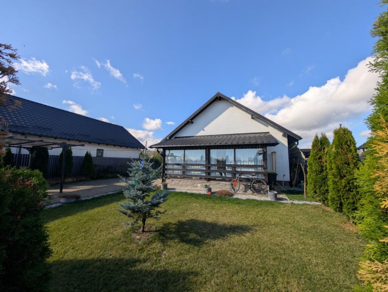 Casa Lilieci amenajata modern, mobilată - utilata 